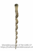 Houten wandelstok (Collectie Wereldmuseum, TM-1295-17)