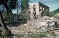 Ruine van de Honen Dalim synagoge; Ruine van de synagoge (Collectie Wereldmuseum, TM-20029487), Lawson, Boy