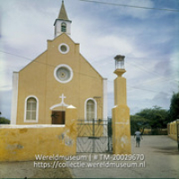 Rooms-katholieke kerk te Rincon; R.K.kerkje te Ricon (Collectie Wereldmuseum, TM-20029670), Lawson, Boy
