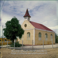 Protestantse kerk te Rincon; Protestants kerkje in Rincon (Collectie Wereldmuseum, TM-20029671), Lawson, Boy
