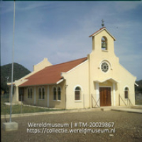 Kerk van Lagoen; Kerkje van Sancta Cruz. (Collectie Wereldmuseum, TM-20029867), Lawson, Boy