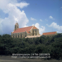 De Rooms-katholieke St.Willibrordus kerk aan de St.Martha baai; St.Willibrordus kerk a/d St.Martha baai. (Collectie Wereldmuseum, TM-20029879), Lawson, Boy