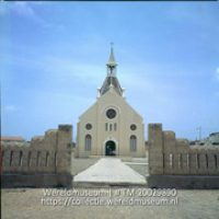 Kerk in Santa Rosa; Kerkje van Santa Rosa. (Collectie Wereldmuseum, TM-20029890), Lawson, Boy