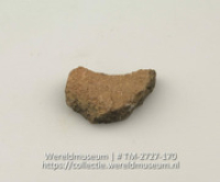 Aardewerken fragment (Collectie Wereldmuseum, TM-2727-170)