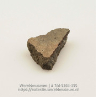 Aardewerken fragment (Collectie Wereldmuseum, TM-3163-135)