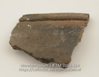 Aardewerken fragment (Collectie Wereldmuseum, TM-3163-164)