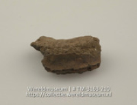 Bodemfragment van een aardewerken vat (Collectie Wereldmuseum, TM-3163-210)