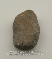 Wrijfsteen (Collectie Wereldmuseum, TM-3163-4)