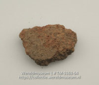Aardewerken fragment (Collectie Wereldmuseum, TM-3163-64)