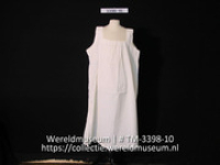 Katoenen dameshemd; Camisa di muhe (Collectie Wereldmuseum, TM-3398-10)