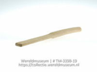 Houten spatel gebruikt bij het bereiden van dikke funchipap; Palu di funchi (Collectie Wereldmuseum, TM-3398-19)