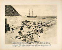 Curacau. Zoutindustrie. Verscheping van het zout (nr.170); Zoutwinning en -verscheping (Collectie Wereldmuseum, TM-4765-169)