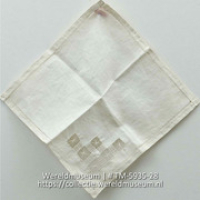 Zakdoek voor dames (Collectie Wereldmuseum, TM-5935-28)