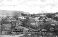 Town, St. Eustatius from the Tower.; Orange Town view; Gezicht over Oranjestad (Collectie Wereldmuseum, TM-60014324)