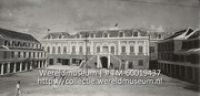 L'ancien fort 'Amsterdam' avec l'entree principale du palais du gouverneur.; Fort Amsterdam met de hoofdingang van het paleis van de gouverneur (Collectie Wereldmuseum, TM-60019437), Soublette et Fils; Robert Soublette