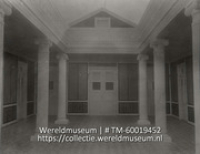 Le patio de la meme maison.; Patio van een villa in de wijk Scharlo (Collectie Wereldmuseum, TM-60019452), Soublette et Fils; Robert Soublette