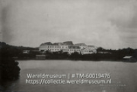 Le pensionat 'Welgelegen' vu du Nord.; Kostschool Welgelegen vanuit het noorden gezien (Collectie Wereldmuseum, TM-60019476), Soublette et Fils; Robert Soublette