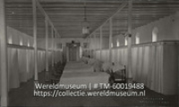 Un dormitoir.; Slaapzaal in kostschool Welgelegen (Collectie Wereldmuseum, TM-60019488), Soublette et Fils; Robert Soublette