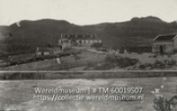 Maison de 'Knip'.; Woonhuis en bijgebouwen van plantage De Knip (Collectie Wereldmuseum, TM-60019507), Soublette et Fils; Robert Soublette