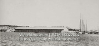 Hangar de la 'Curacao Trading Company' sur le 'Kleine Werf'.; Loods van de Curacao Trading Company op de Kleine Werf (Collectie Wereldmuseum, TM-60022002), Soublette et Fils; Robert Soublette