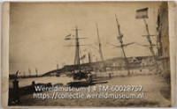 Zeilschepen in de haven (Collectie Wereldmuseum, TM-60028757)