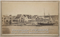 Woningen en bedrijfspanden aan de Sint Annabaai (Collectie Wereldmuseum, TM-60028758)