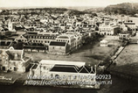 Gezicht over de Waterkant (het latere Brionplein) en de wijk Otrabanda; View over Willemstad's Waterkant (later called Brionplein) and Otrabanda area (Collectie Wereldmuseum, TM-60060923)