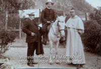 p. U. Smit; p. G. Wolsky; p. M. de Groen; Saba; Drie rooms-katholieke paters op Saba; Three Roman Catholic fathers (Collectie Wereldmuseum, TM-60060985)