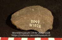 Aardewerk (fragment) (Collectie Wereldmuseum, RV-2049-1028)