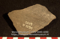 Aardewerk (fragment) (Collectie Wereldmuseum, RV-2049-1030)