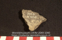 Aardewerk (fragment) (Collectie Wereldmuseum, RV-2049-1040)