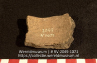 Aardewerk (fragment) (Collectie Wereldmuseum, RV-2049-1071)