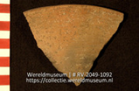 Aardewerk (fragment) (Collectie Wereldmuseum, RV-2049-1092)