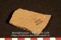 Aardewerk (fragment) (Collectie Wereldmuseum, RV-2049-1104)