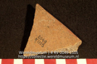Aardewerk (fragment) (Collectie Wereldmuseum, RV-2049-1105)