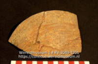Aardewerk (fragment) (Collectie Wereldmuseum, RV-2049-1201)