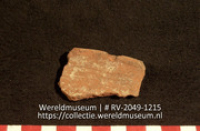Aardewerk (fragment) (Collectie Wereldmuseum, RV-2049-1215)
