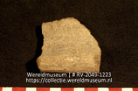 Aardewerk (fragment) (Collectie Wereldmuseum, RV-2049-1223)