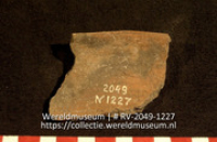 Aardewerk (fragment) (Collectie Wereldmuseum, RV-2049-1227)