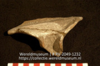 Versierd aardewerk (fragment) (Collectie Wereldmuseum, RV-2049-1232)