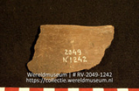 Aardewerk (fragment) (Collectie Wereldmuseum, RV-2049-1242)
