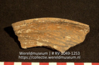 Aardewerk (fragment) (Collectie Wereldmuseum, RV-2049-1253)