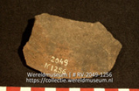Aardewerk (fragment) (Collectie Wereldmuseum, RV-2049-1256)