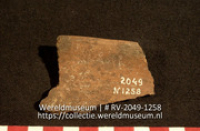 Aardewerk (fragment) (Collectie Wereldmuseum, RV-2049-1258)