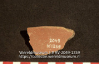 Aardewerk (fragment) (Collectie Wereldmuseum, RV-2049-1259)