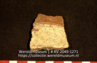 Versierd aardewerk (fragment) (Collectie Wereldmuseum, RV-2049-1271)