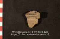 Versierd aardewerk (fragment) (Collectie Wereldmuseum, RV-2049-128)