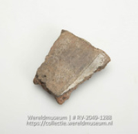 Aardewerk (fragment) (Collectie Wereldmuseum, RV-2049-1288)