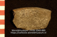 Aardewerk (fragment) (Collectie Wereldmuseum, RV-2049-889)
