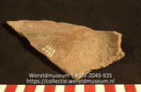 Versierd aardewerk (fragment) (Collectie Wereldmuseum, RV-2049-935)